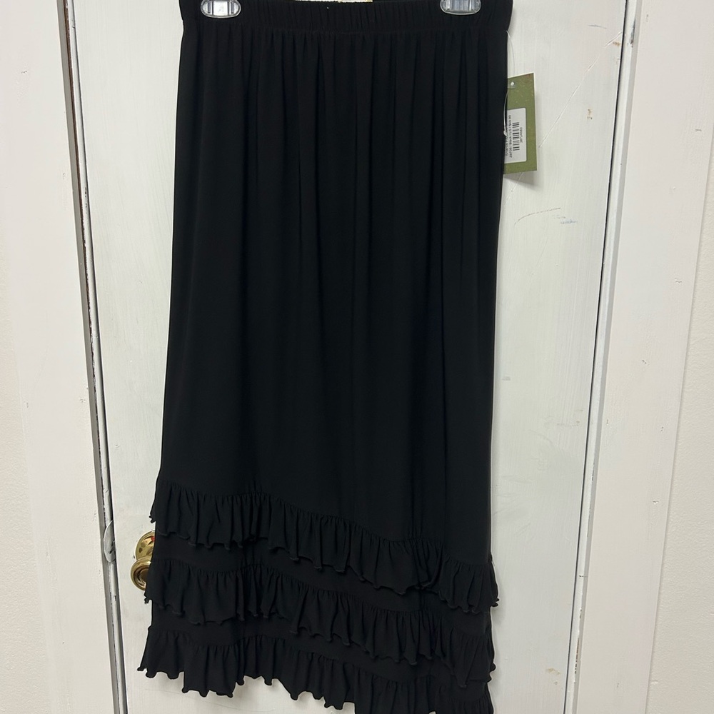 Chic Asymmetrical Black Ruffle Skirt